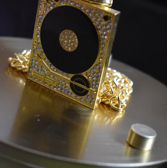 Turntable Drip - Picture 8 of 16